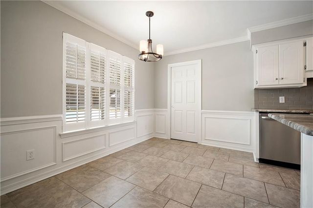 2750 Oakridge West Drive, Mobile, AL 36608