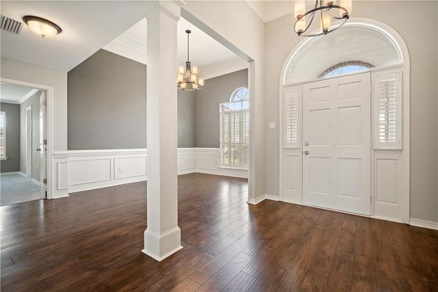 2750 Oakridge West Drive, Mobile, AL 36608