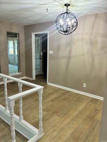 44 Greenview Circle, Sherwood, AR 72142