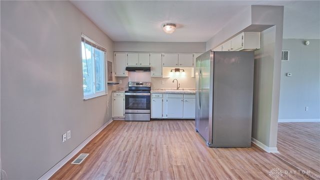 5685 Coach Drive D, Dayton, OH 45440