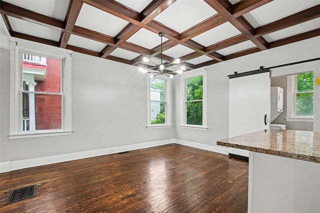 814 Summit Avenue, Cincinnati, OH 45204