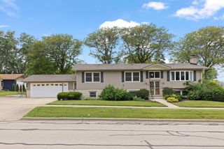 403 W Harding Road, Lombard, IL 60148