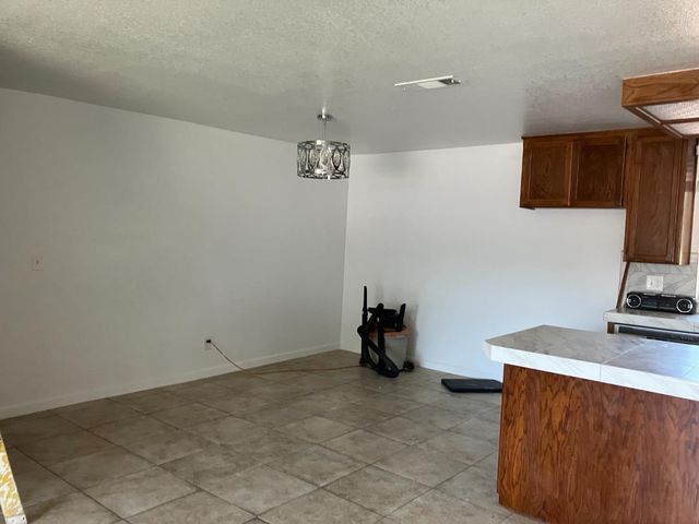 1184 Bridgeford St, Gridley, CA 95948