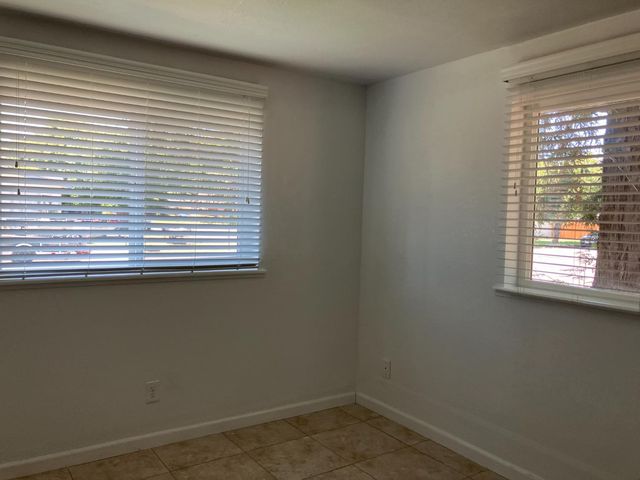 1184 Bridgeford St, Gridley, CA 95948