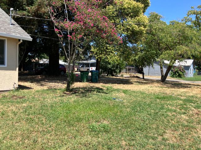 1184 Bridgeford St, Gridley, CA 95948