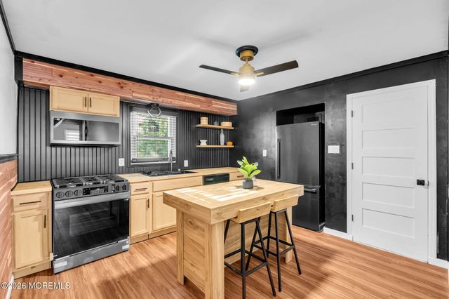 1011 Florence Avenue, Union Beach, NJ 07735