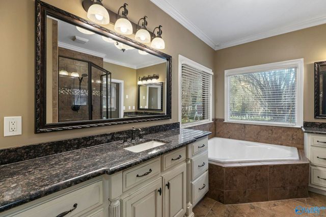 49 Creek Meadow Drive, Decatur, AL 35603