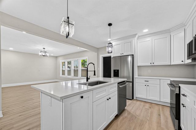 1821 Harold, Houston, TX 77098