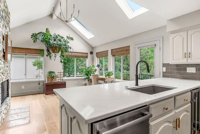 12325 Mission Road, Leawood, KS 66209