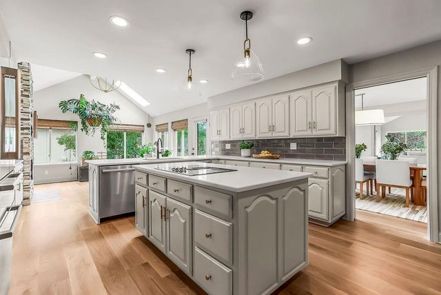 12325 Mission Road, Leawood, KS 66209