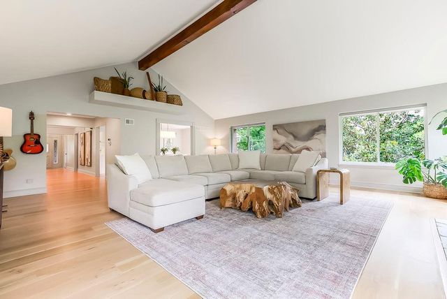 12325 Mission Road, Leawood, KS 66209