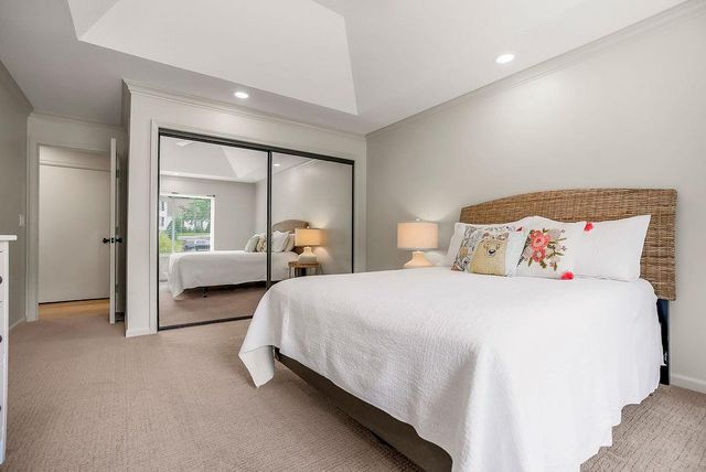 12325 Mission Road, Leawood, KS 66209