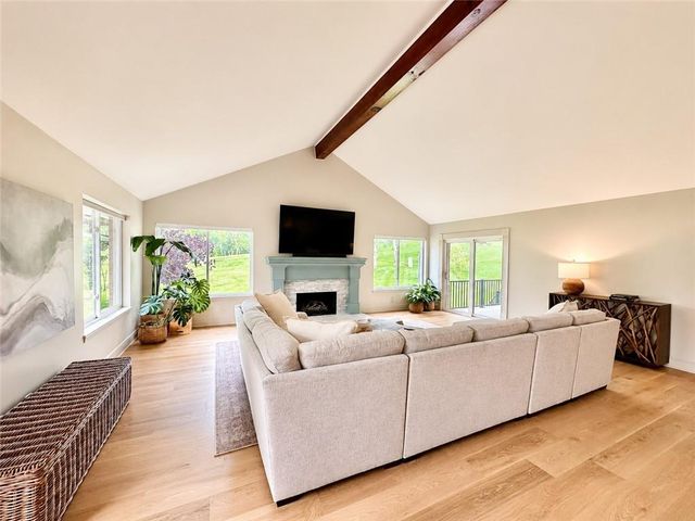 12325 Mission Road, Leawood, KS 66209