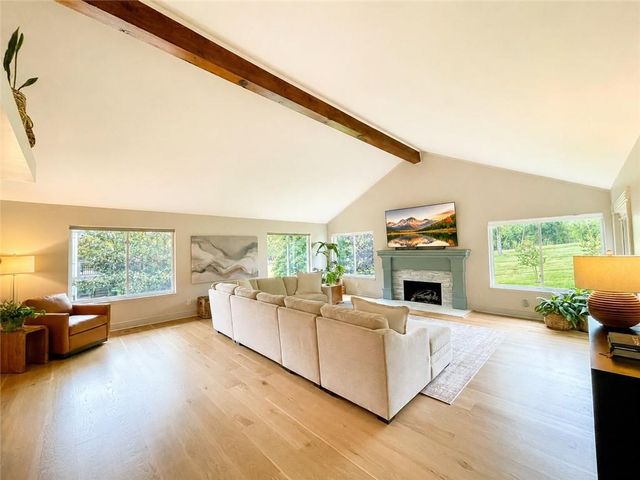 12325 Mission Road, Leawood, KS 66209