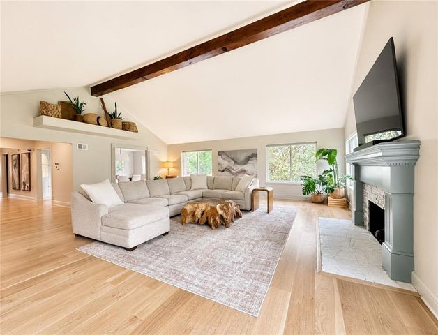12325 Mission Road, Leawood, KS 66209