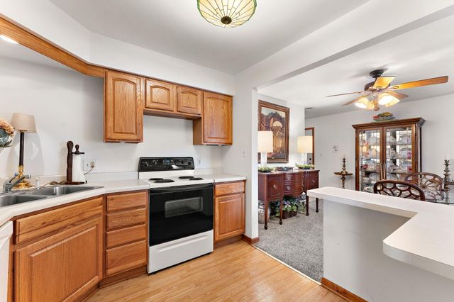 1725 Homan Drive 305, Schererville, IN 46375