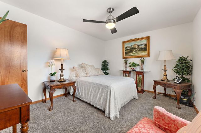 1725 Homan Drive 305, Schererville, IN 46375