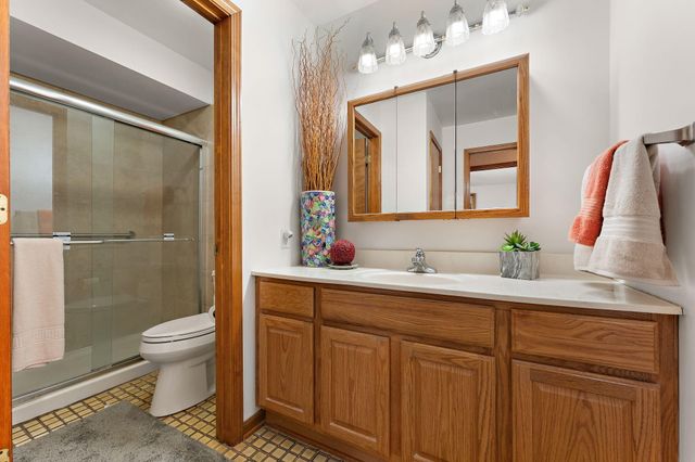 1725 Homan Drive 305, Schererville, IN 46375