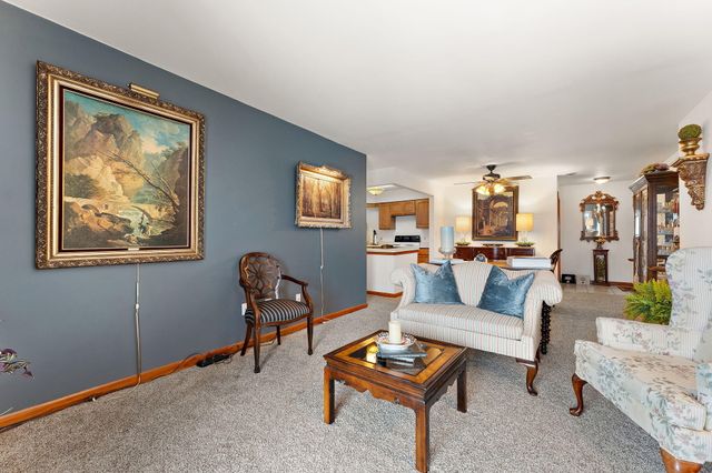 1725 Homan Drive 305, Schererville, IN 46375