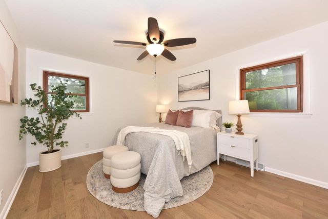 5565 S Monaco PLACE, Hales Corners, WI 53130