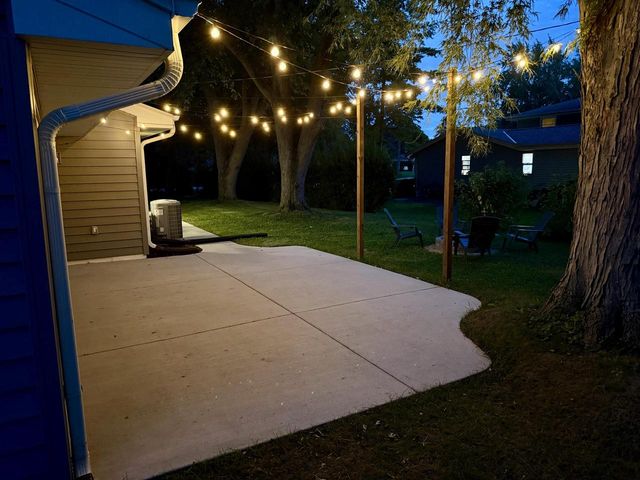 5565 S Monaco PLACE, Hales Corners, WI 53130