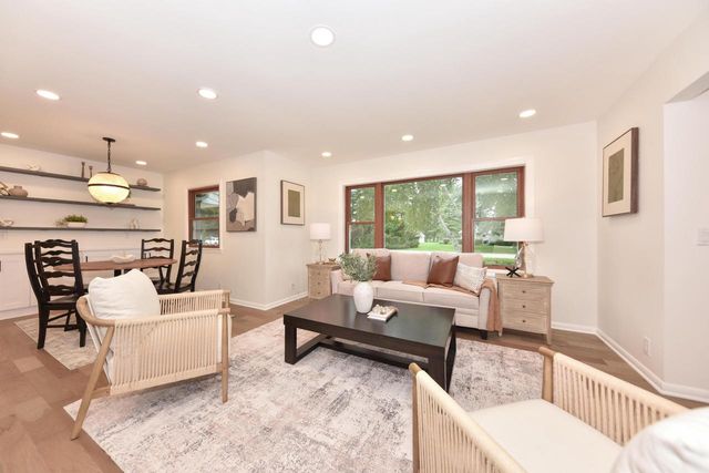 5565 S Monaco PLACE, Hales Corners, WI 53130