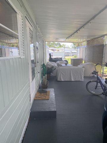 14 Del Prado Street, Port St. Lucie, FL 34952