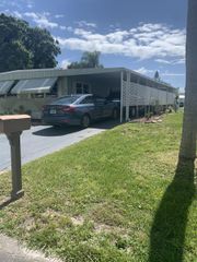 14 Del Prado Street, Port St. Lucie, FL 34952