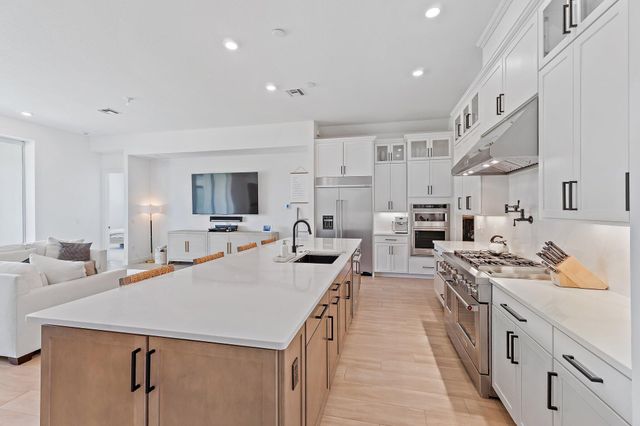 20161 SE Bridgewater Drive, Jupiter, FL 33458