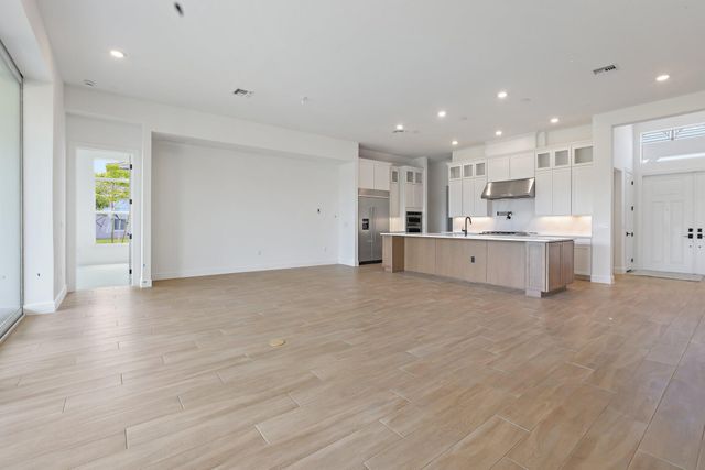 20161 SE Bridgewater Drive, Jupiter, FL 33458