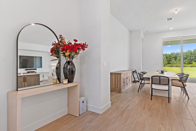 20161 SE Bridgewater Drive, Jupiter, FL 33458