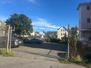 22 Mosher St, New Bedford, MA 02744
