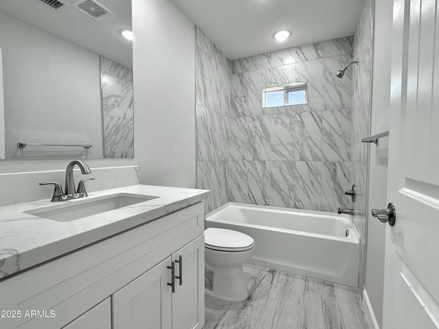 20134 E Lakeside Road, Mayer, AZ 86333