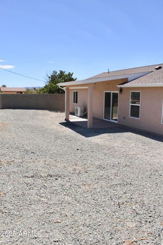 20134 E Lakeside Road, Mayer, AZ 86333