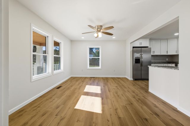 1140 FARMVIEW RD, Luray, VA 22835