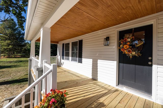 1140 FARMVIEW RD, Luray, VA 22835