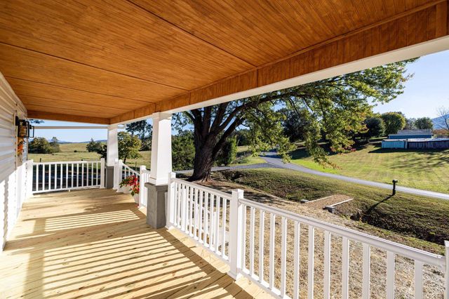 1140 FARMVIEW RD, Luray, VA 22835