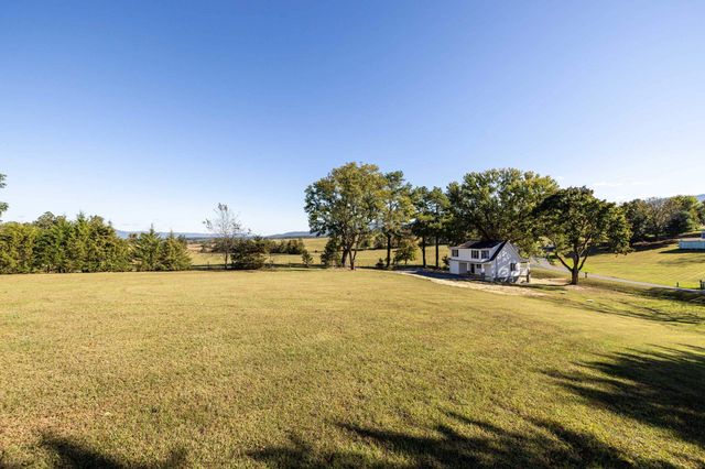 1140 FARMVIEW RD, Luray, VA 22835