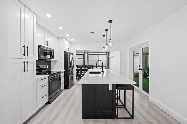 2634 NW 52nd Court, Fort Lauderdale, FL 33309