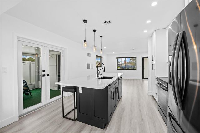 2634 NW 52nd Court, Fort Lauderdale, FL 33309