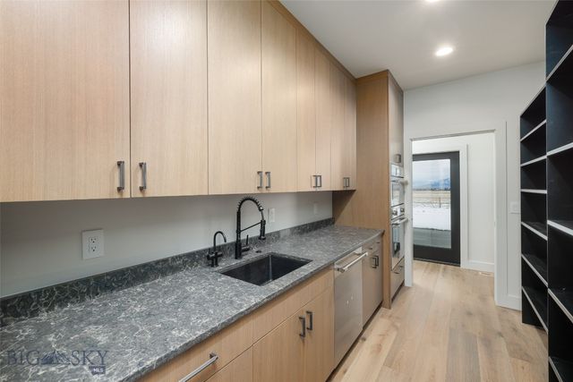 175 Forest View Drive, Bozeman, MT 59718