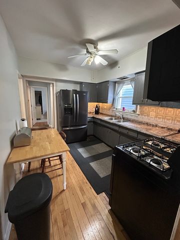 2005 DARROW Avenue, Evanston, IL 60201