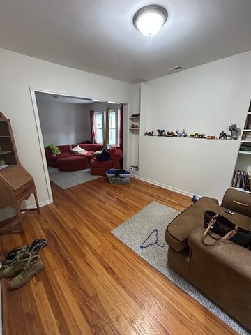 2005 DARROW Avenue, Evanston, IL 60201