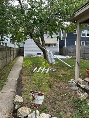 2005 DARROW Avenue, Evanston, IL 60201