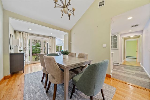 20 Francis Rd, Sharon, MA 02067