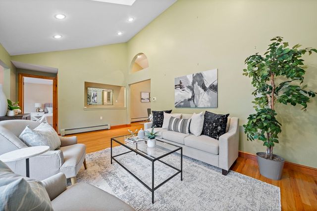 20 Francis Rd, Sharon, MA 02067