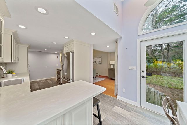 20 Francis Rd, Sharon, MA 02067