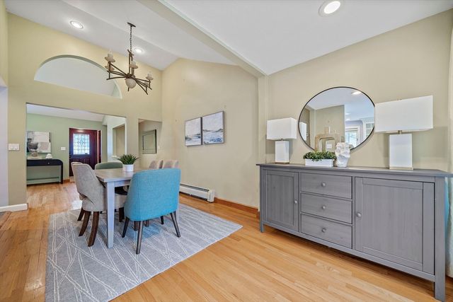 20 Francis Rd, Sharon, MA 02067