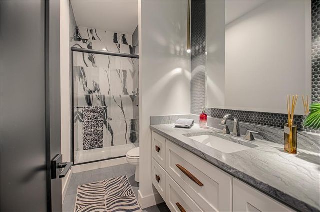 10313 W 151 Place, Overland Park, KS 66221