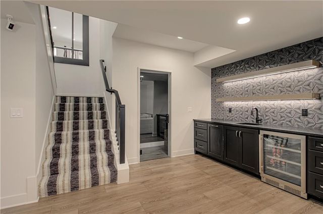 10313 W 151 Place, Overland Park, KS 66221